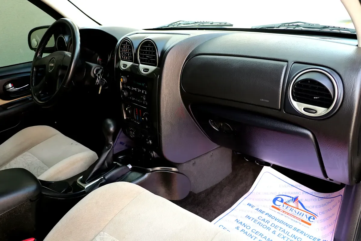 GMC Envoy 4.2 AT XUV 4WD (295 hp) - 13