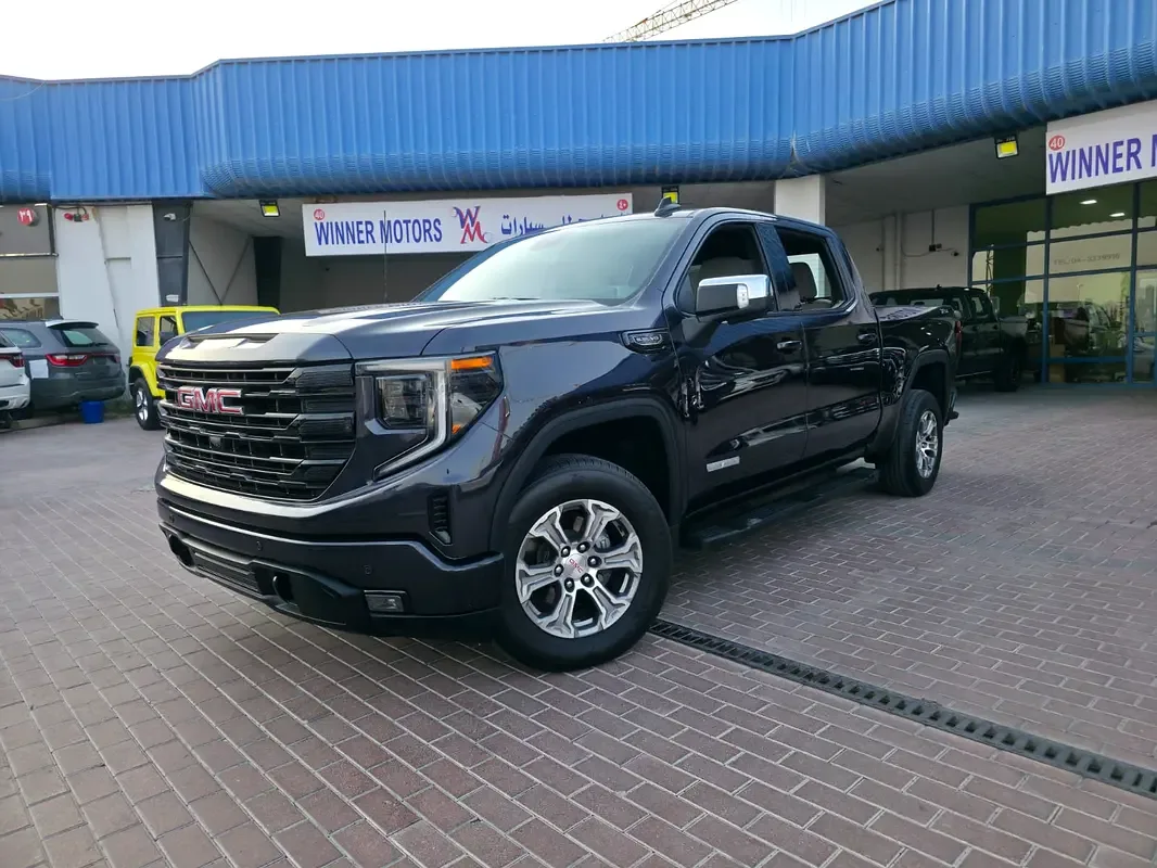 GMC Sierra 2.7 AT RWD (310 hp)