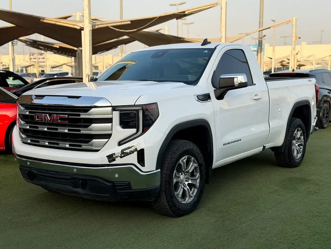 GMC Sierra 2.7 AT RWD (310 hp)