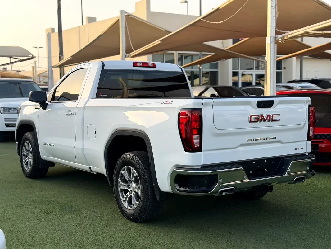 GMC Sierra 2.7 AT RWD (310 حصان) - 7
