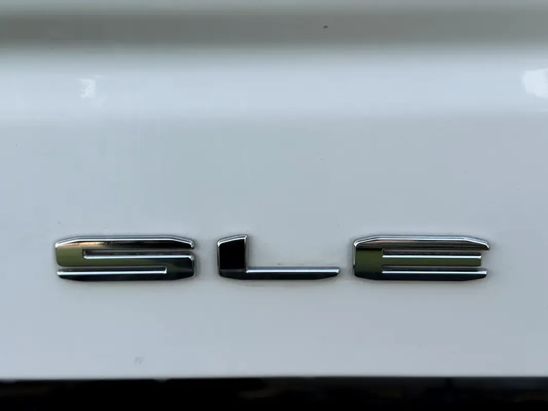 GMC Sierra 2.7 AT RWD (310 حصان) - 8