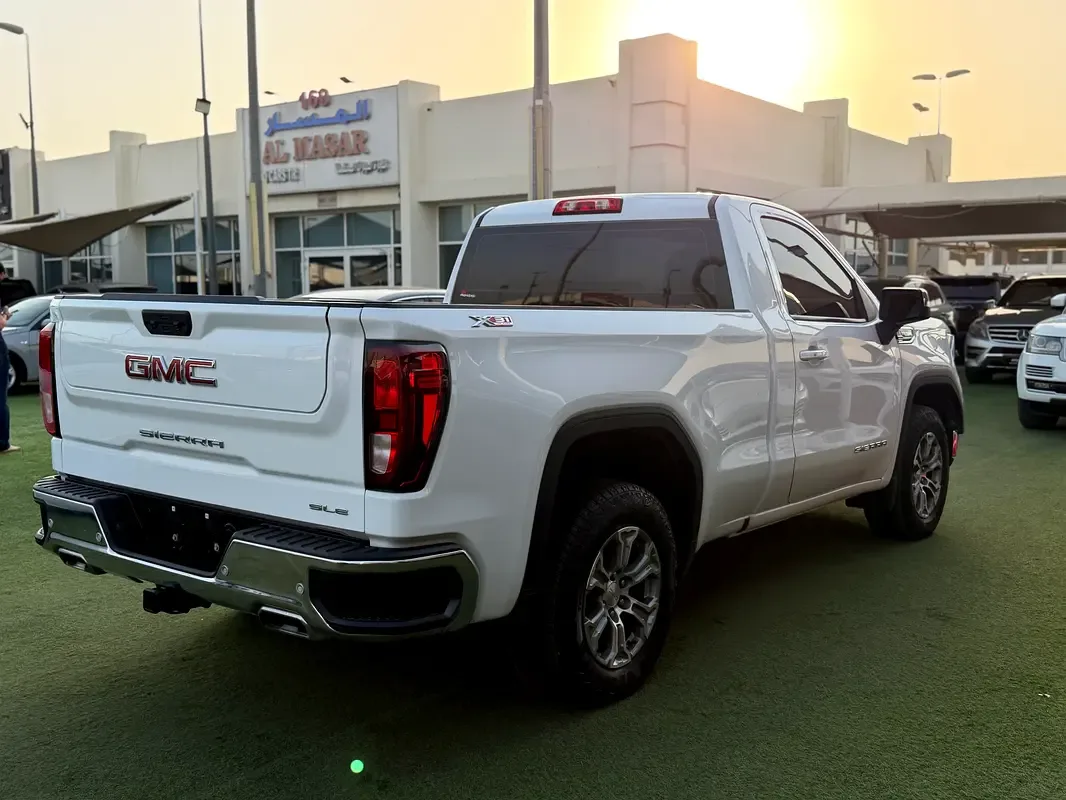 GMC Sierra 2.7 AT RWD (310 حصان) - 6
