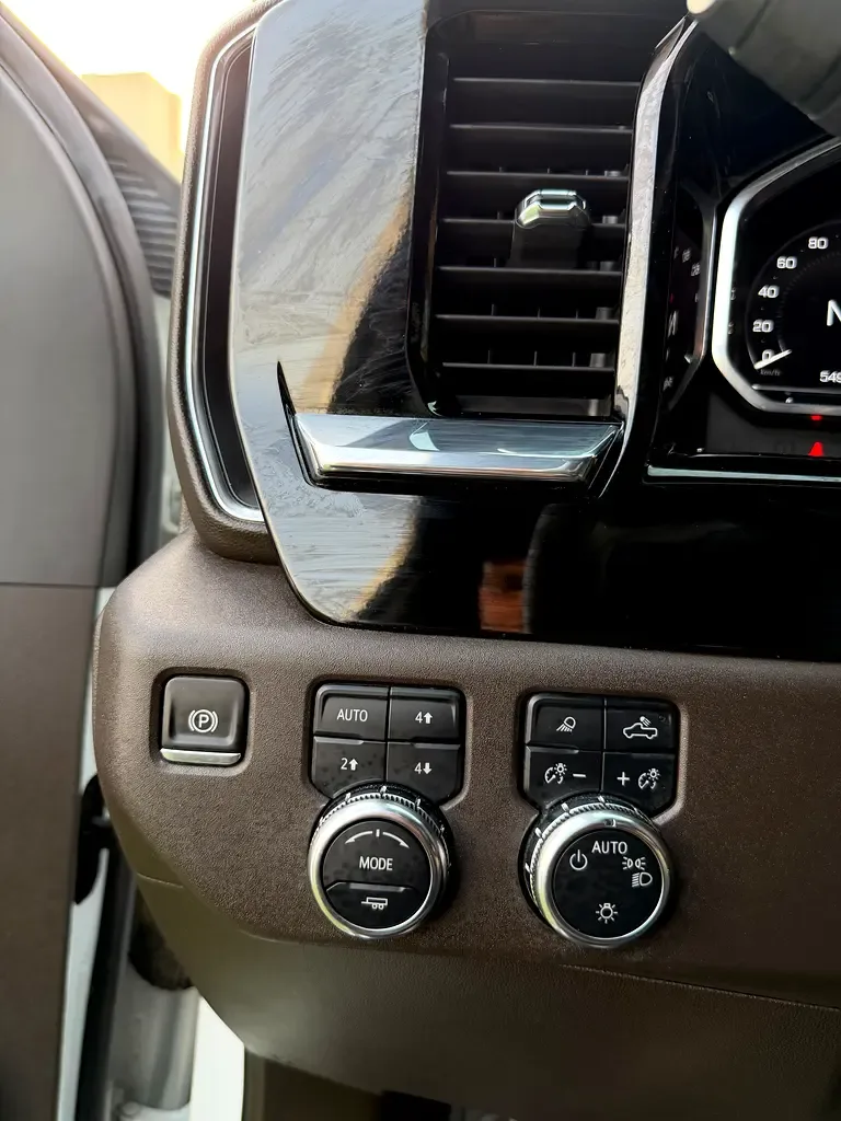 GMC Sierra 2.7 AT RWD (310 حصان) - 14