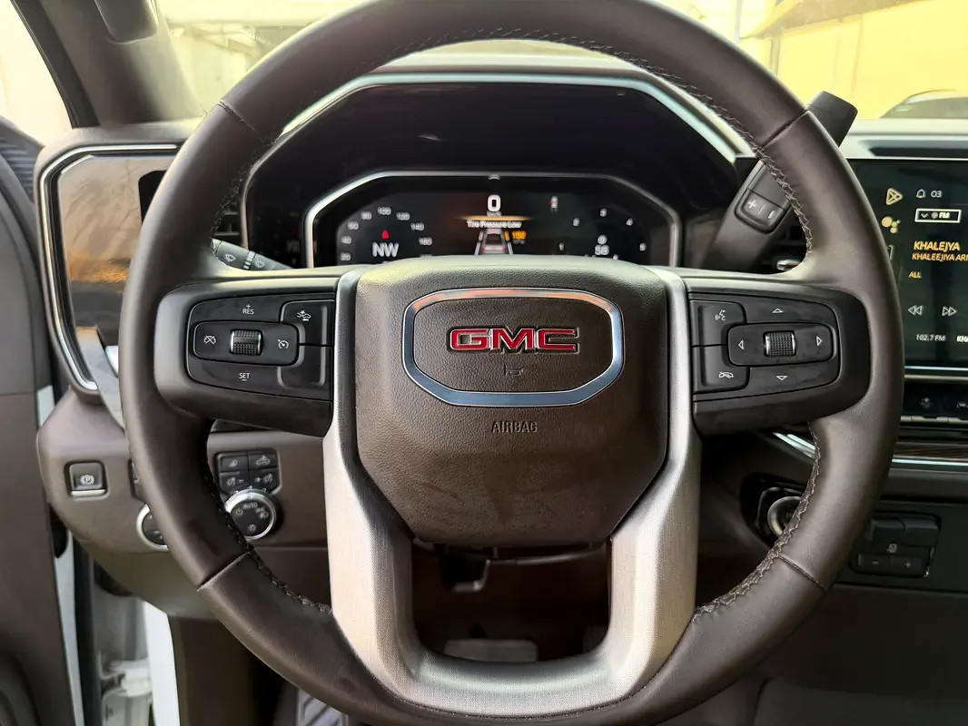 GMC Sierra 2.7 AT RWD (310 حصان) - 15
