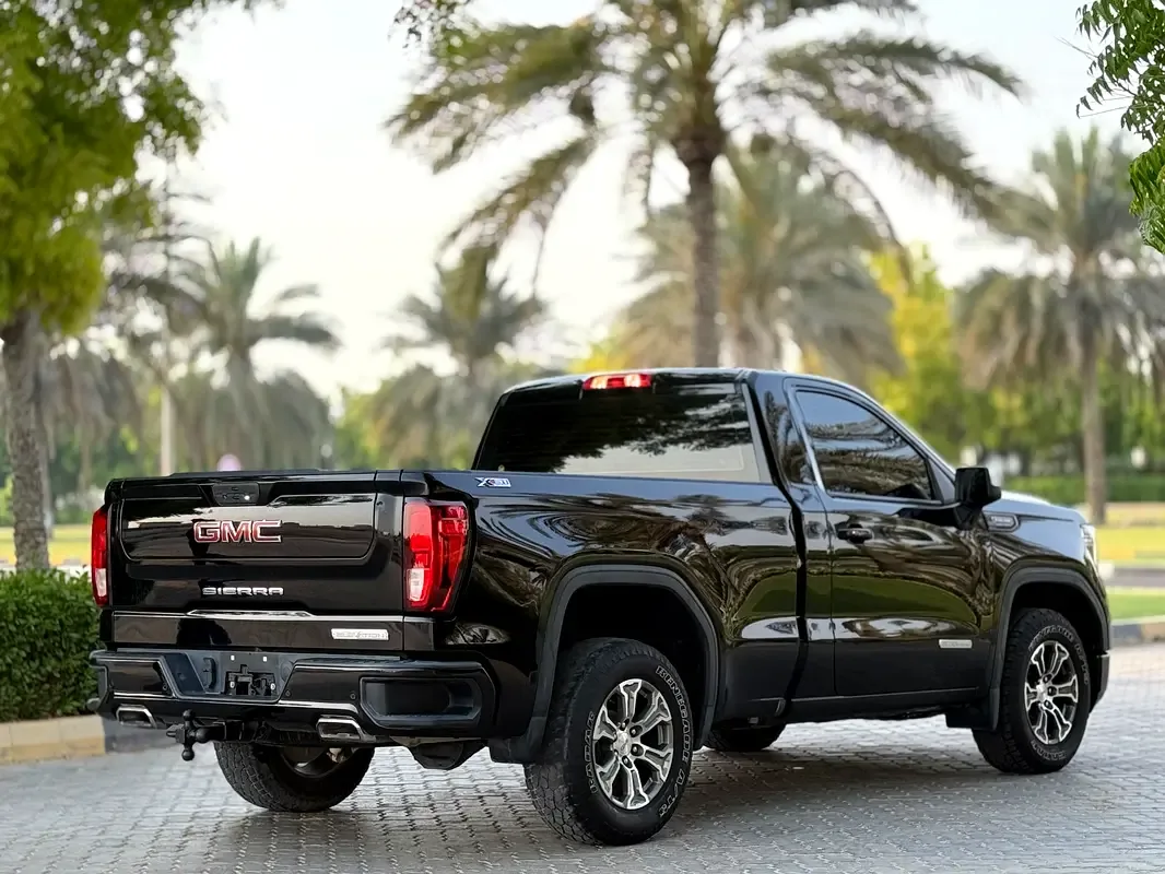 GMC Sierra 5.3 AT (355 حصان) - 5