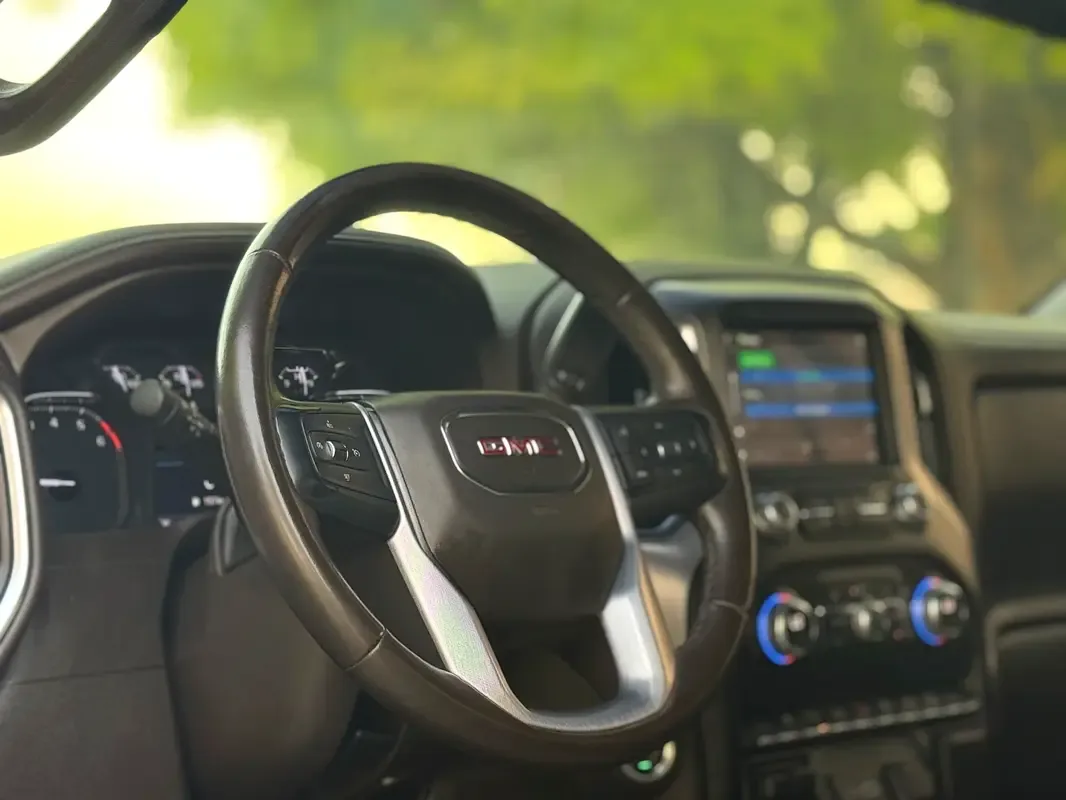 GMC Sierra 5.3 AT (355 حصان) - 12