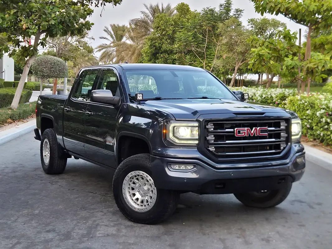 GMC Sierra 5.3 AT RWD (355 hp)