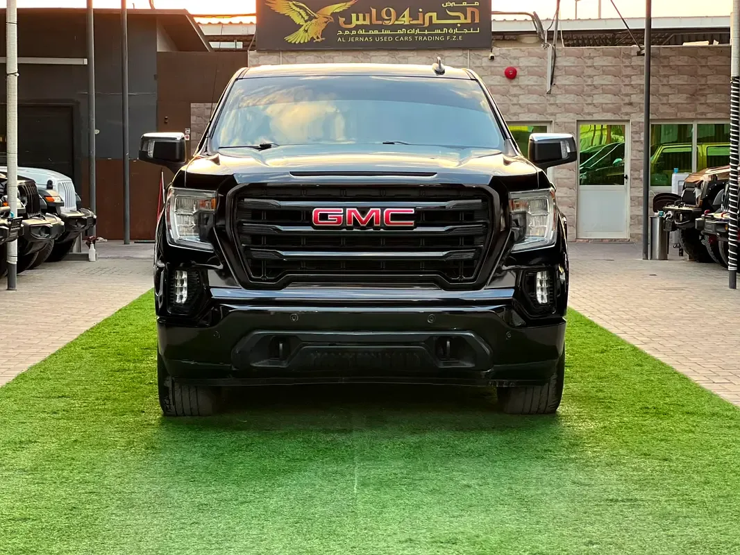GMC Sierra 5.3 AT RWD (355 hp)