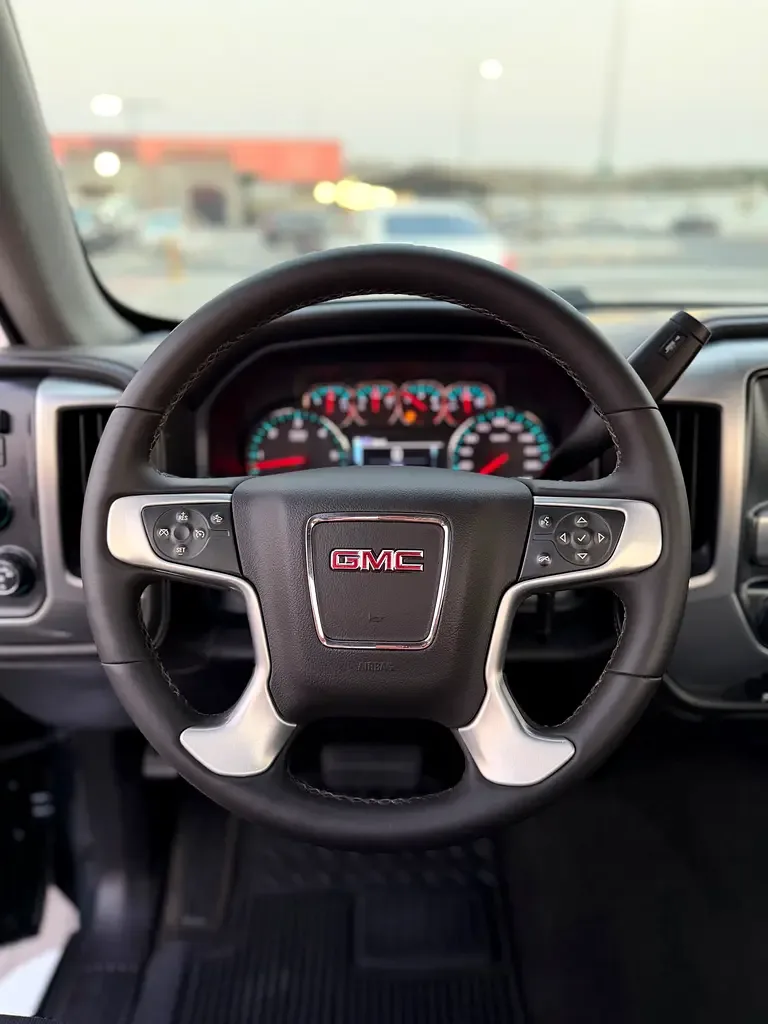 GMC Sierra 5.3 AT RWD (355 hp) - 9
