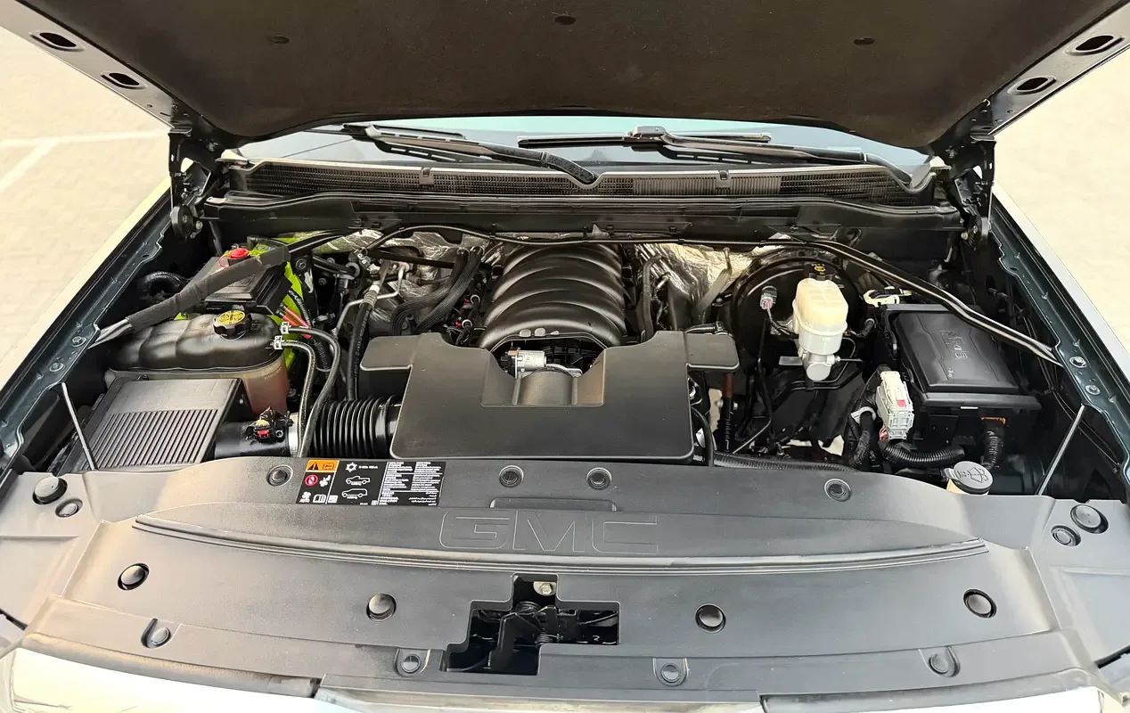 GMC Sierra 5.3 AT RWD (355 hp) - 11