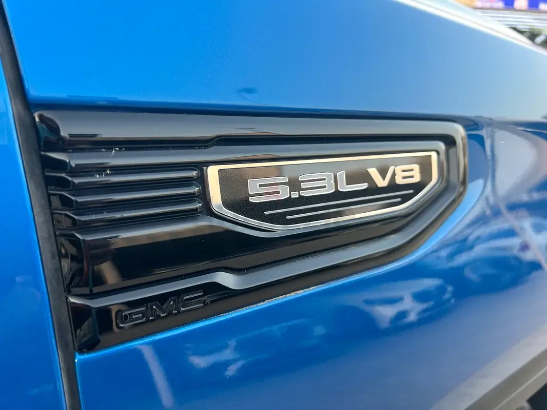 GMC Sierra 5.3 AT RWD (355 hp) - 11
