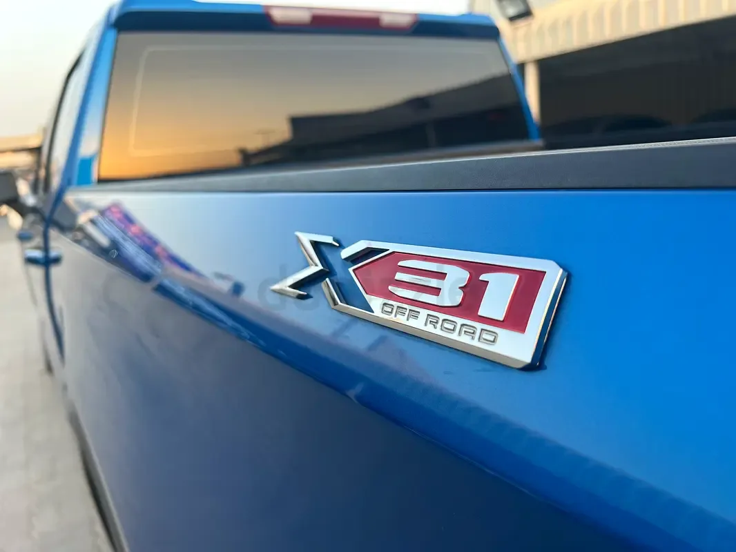 GMC Sierra 5.3 AT RWD (355 hp) - 13