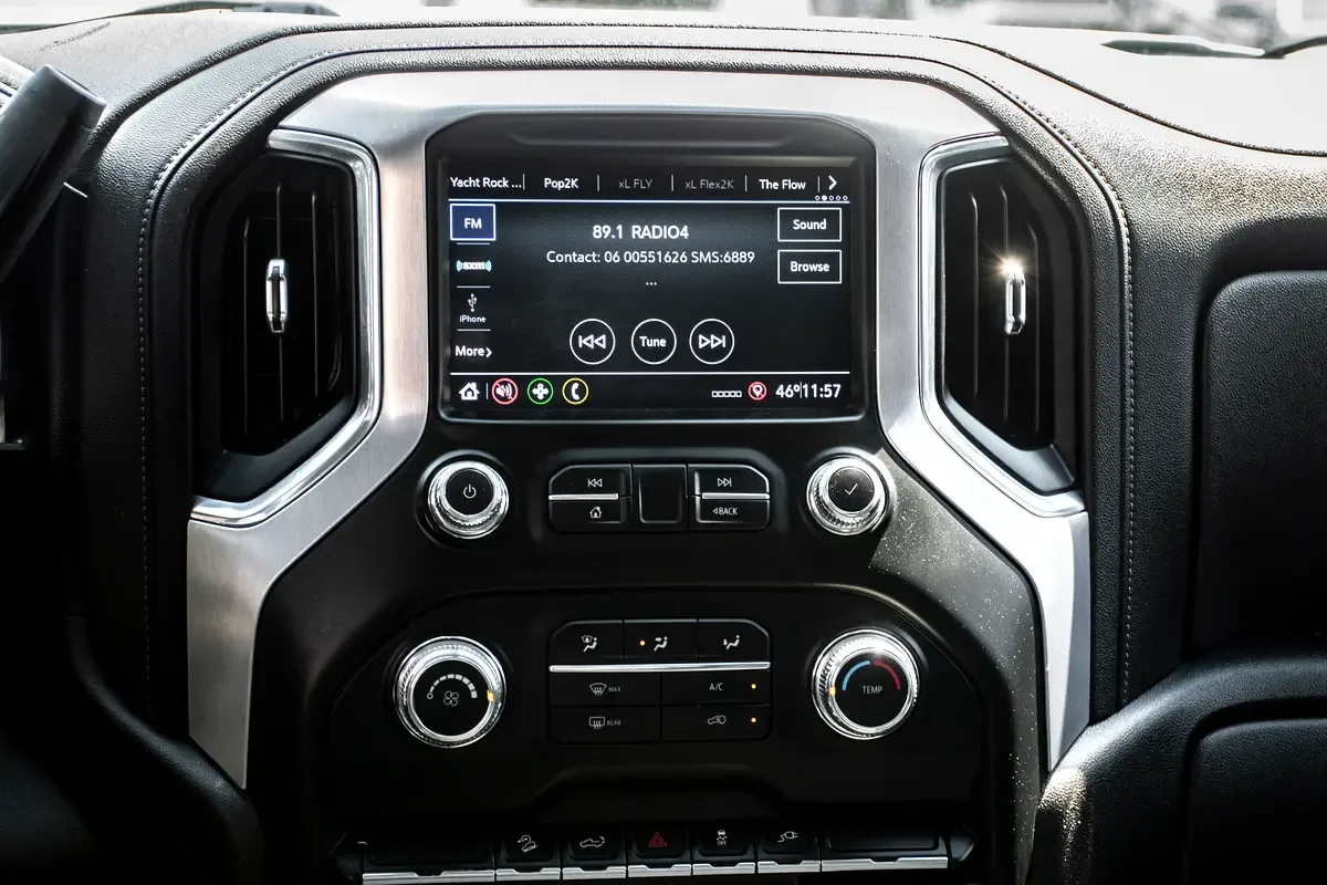 GMC Sierra 5.3 AT RWD (355 hp) - 9