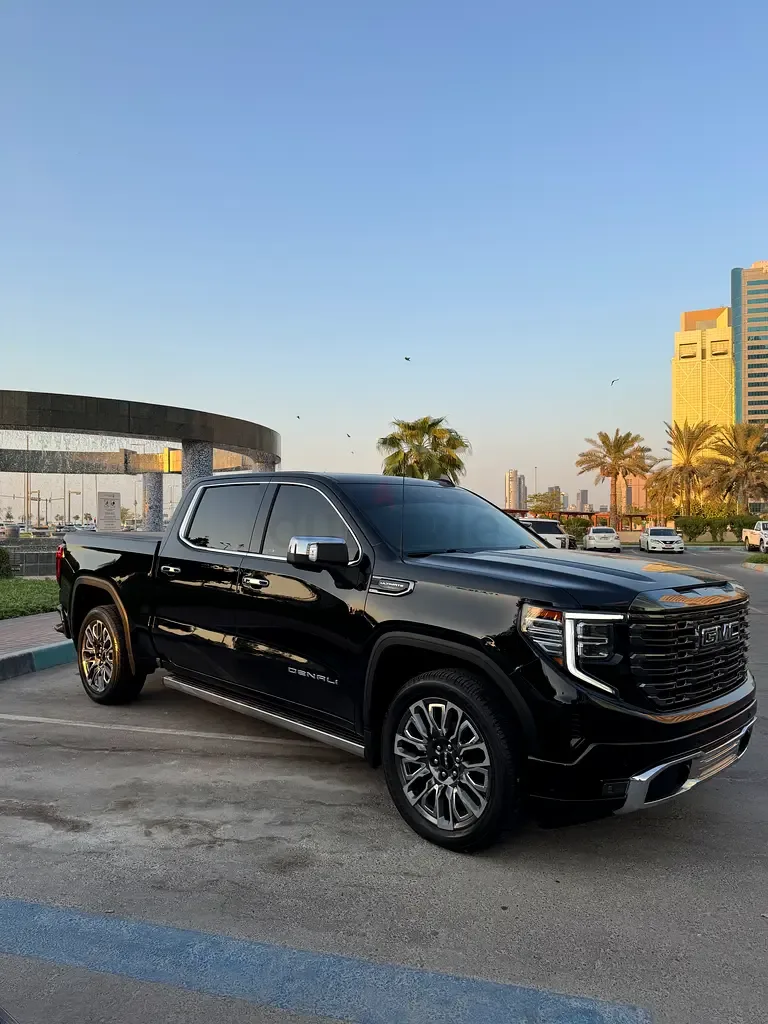 GMC Sierra 6.2 AT 4WD (420 hp)