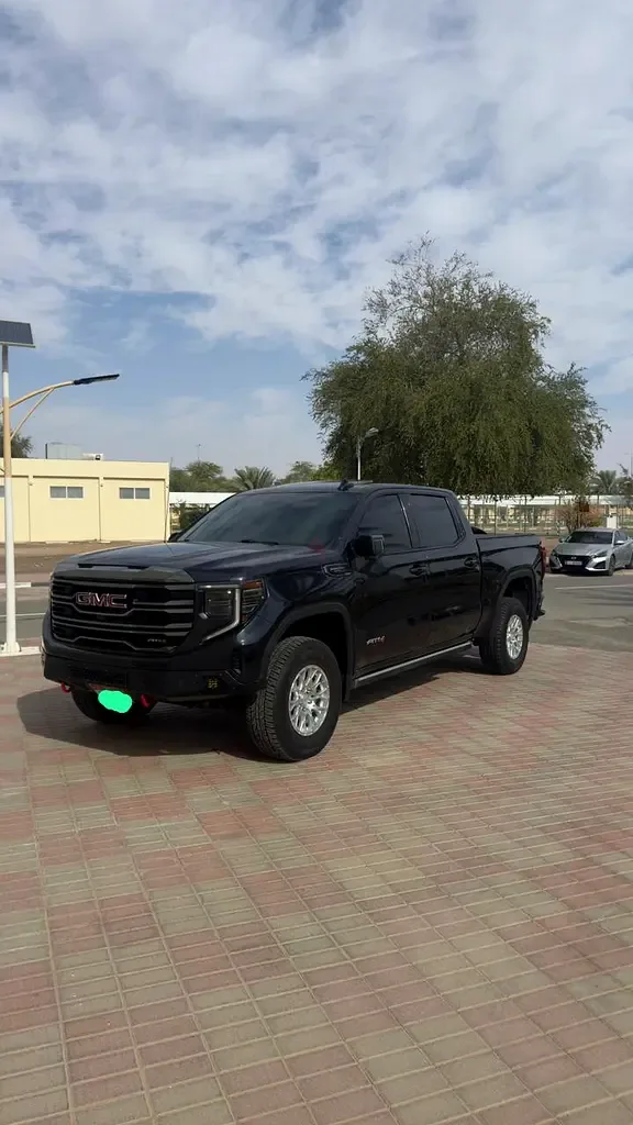 GMC Sierra 6.2 AT 4WD (420 hp)