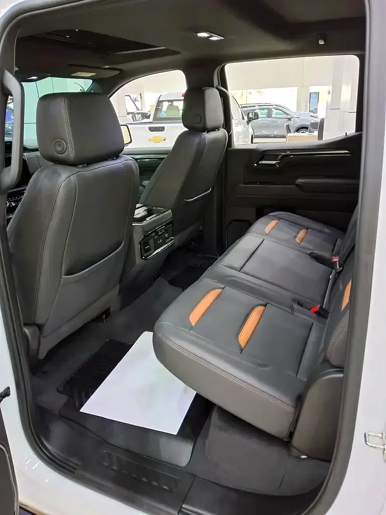 GMC Sierra 6.2 AT 4WD (420 حصان) - 11