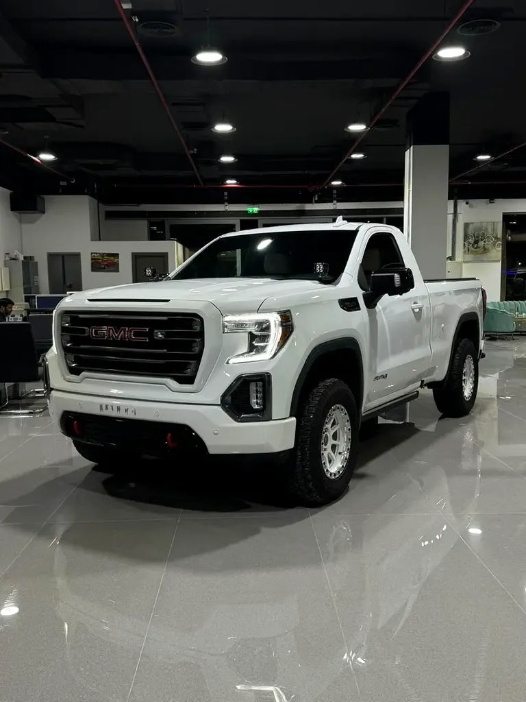 GMC Sierra 6.2 AT 4WD (420 hp)