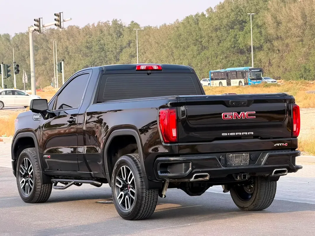 GMC Sierra 6.2 AT 4WD (420 حصان) - 4