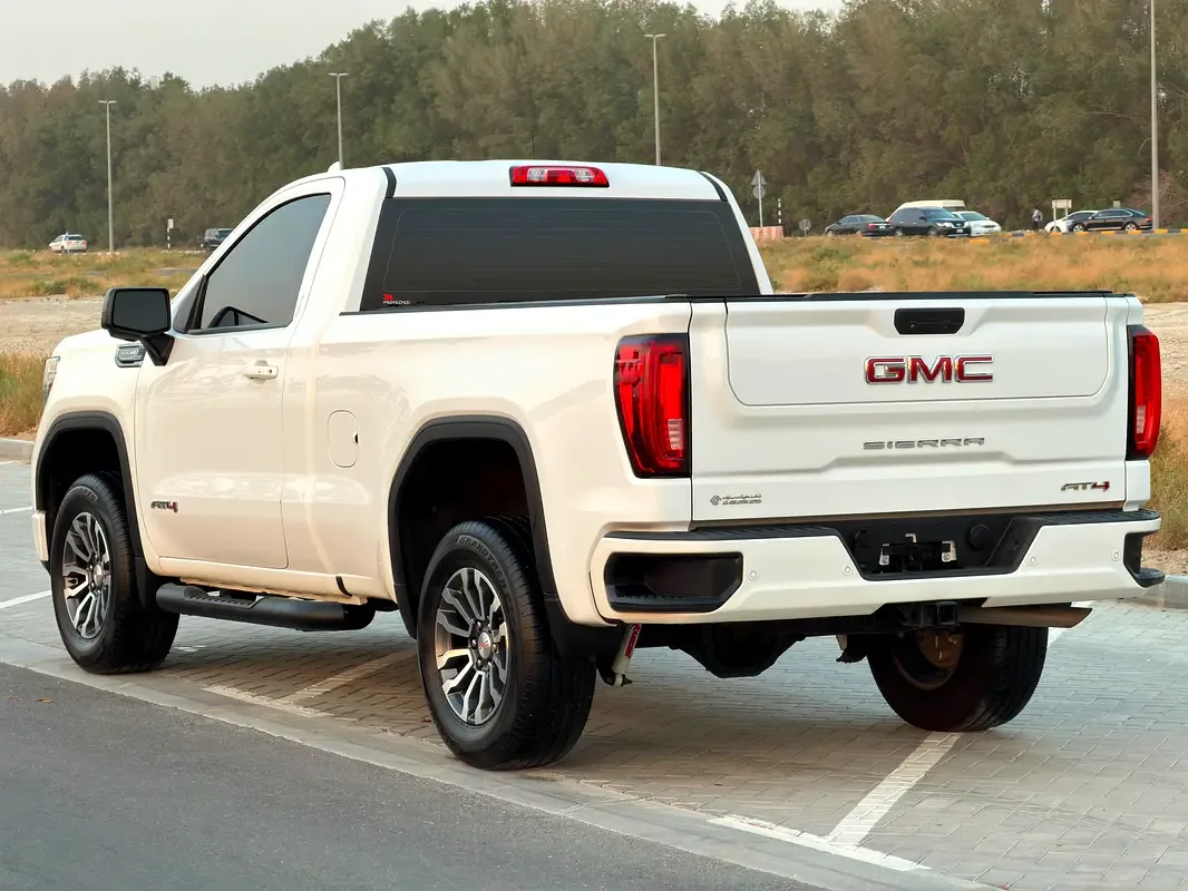 GMC Sierra 6.2 AT 4WD (420 حصان) - 3