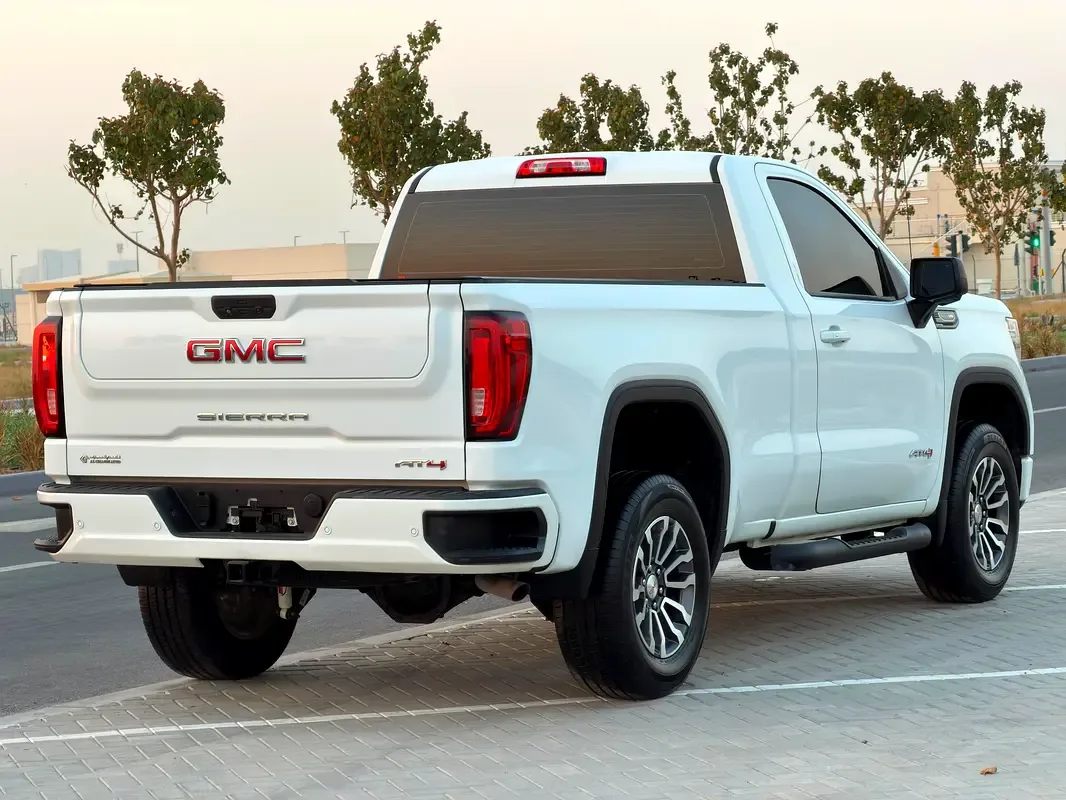 GMC Sierra 6.2 AT 4WD (420 حصان) - 5