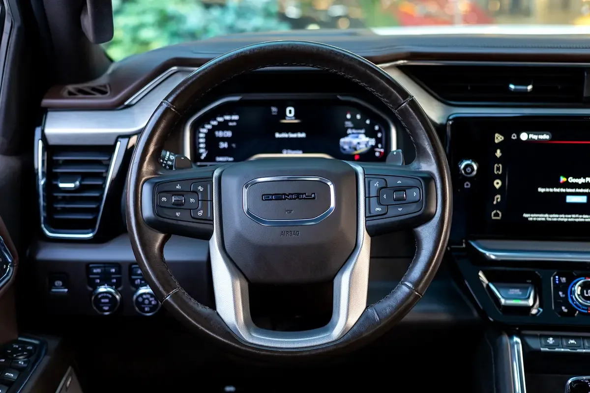 GMC Sierra 6.2 AT 4WD (420 حصان) - 17
