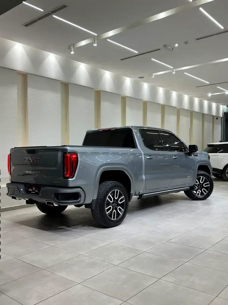 GMC Sierra 6.2 AT 4WD (420 حصان) - 6