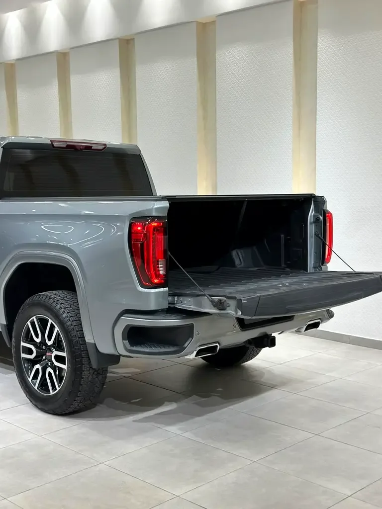 GMC Sierra 6.2 AT 4WD (420 حصان) - 9