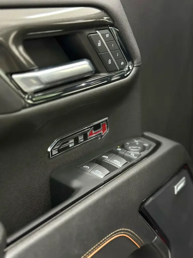 GMC Sierra 6.2 AT 4WD (420 حصان) - 16