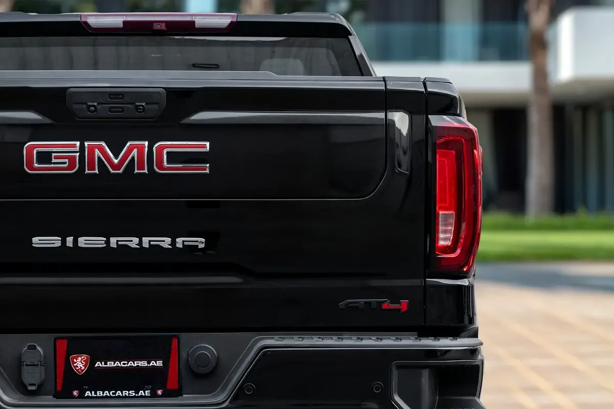 GMC Sierra 6.2 AT 4WD (420 حصان) - 6