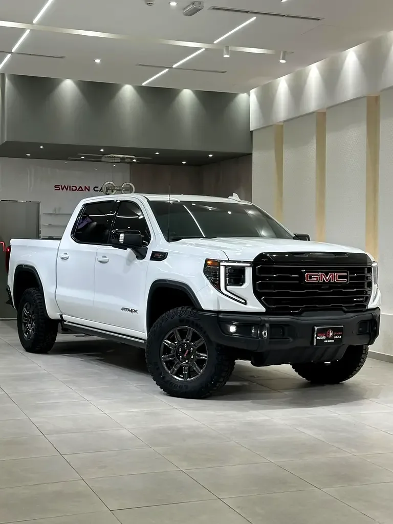 GMC Sierra 6.2 AT 4WD (420 hp)