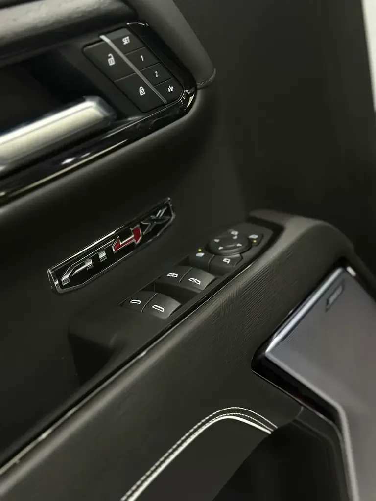 GMC Sierra 6.2 AT 4WD (420 hp) - 15