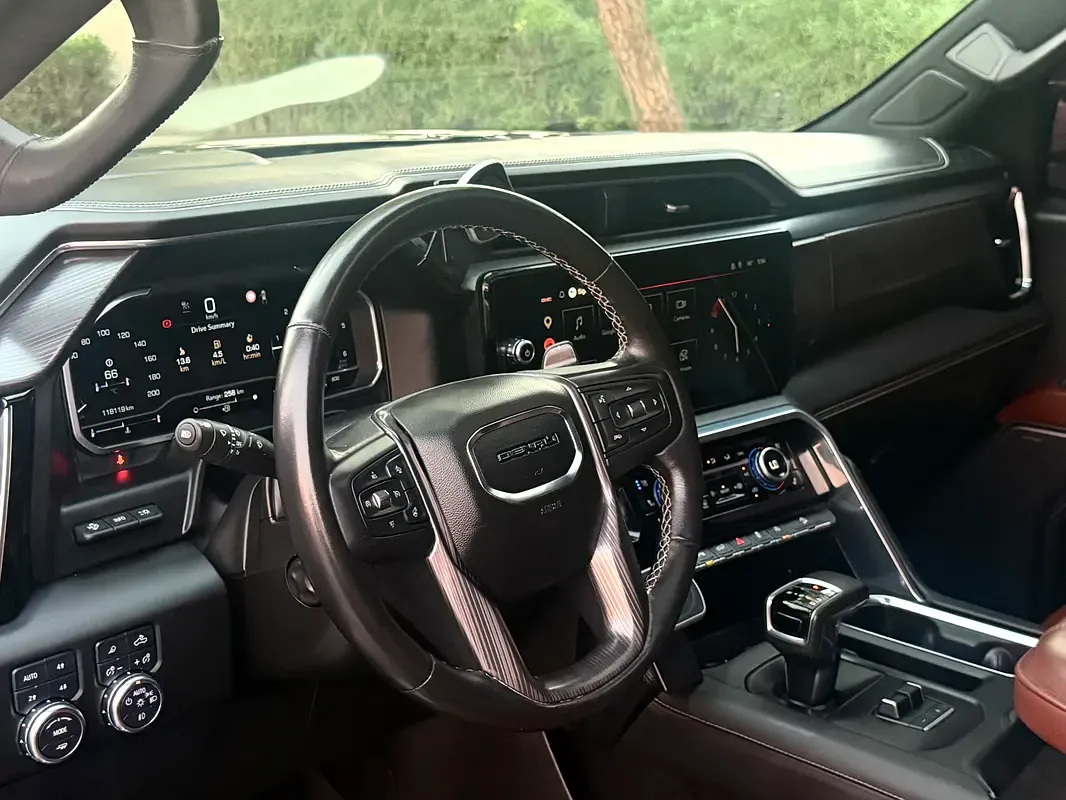 GMC Sierra 6.2 AT 4WD (420 hp) - 8
