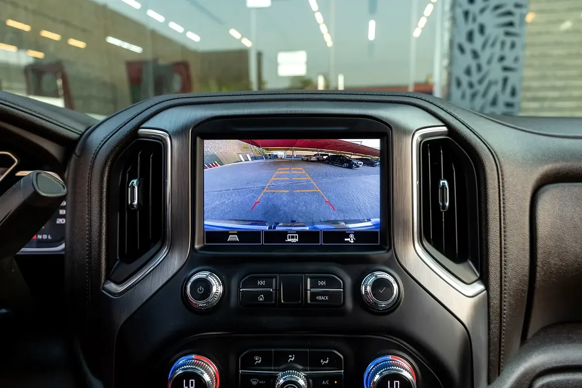 GMC Sierra 6.2 AT 4WD (420 حصان) - 18