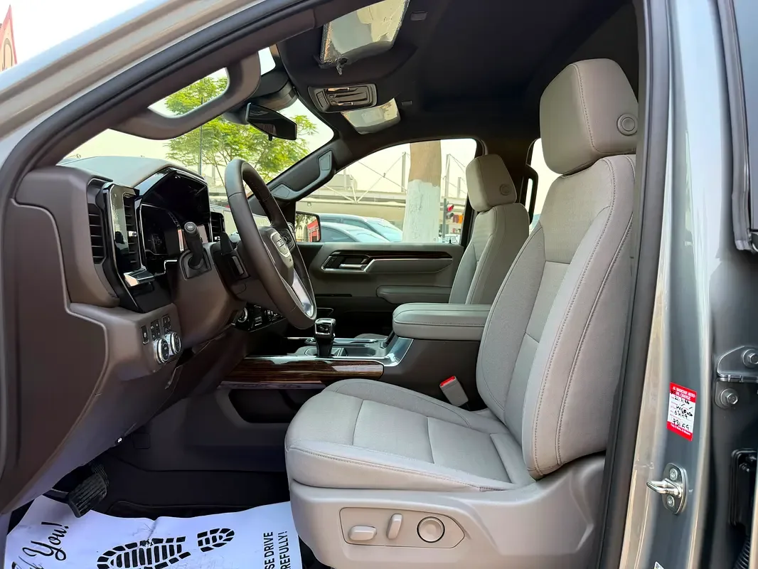 GMC Sierra 6.2 AT AWD (420 حصان) - 7