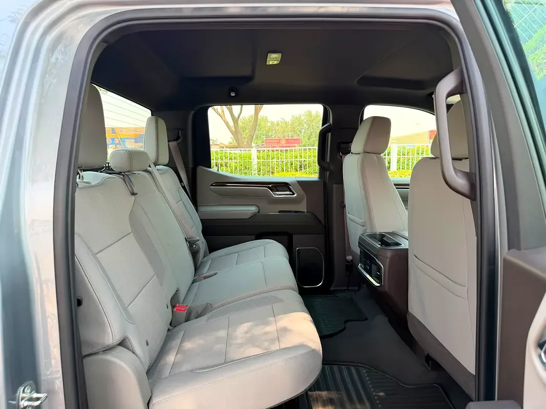 GMC Sierra 6.2 AT AWD (420 حصان) - 10
