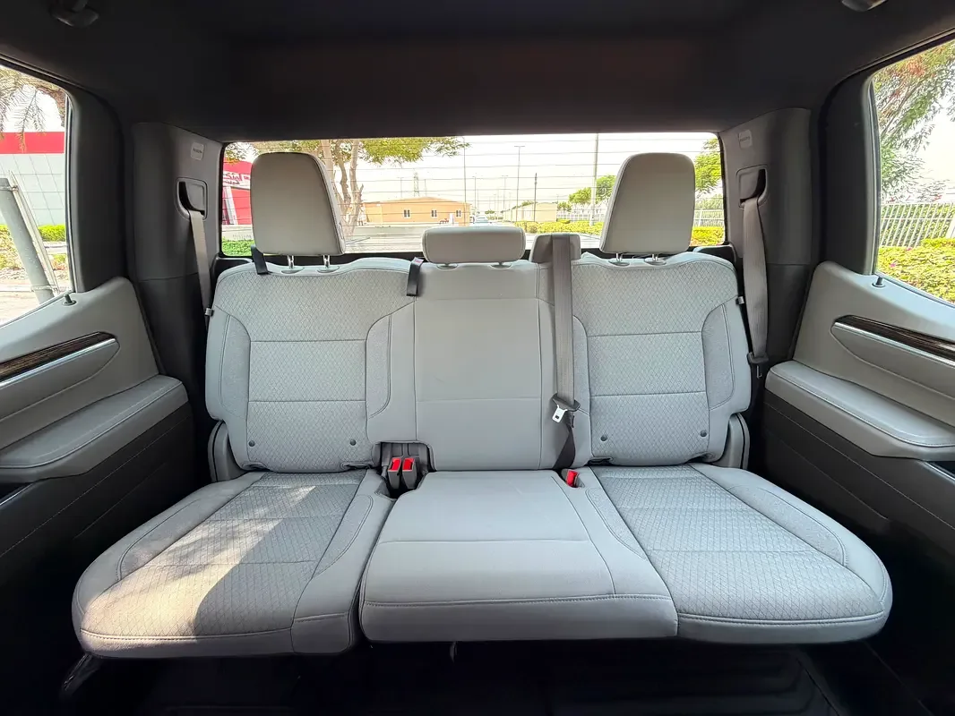 GMC Sierra 6.2 AT AWD (420 حصان) - 9