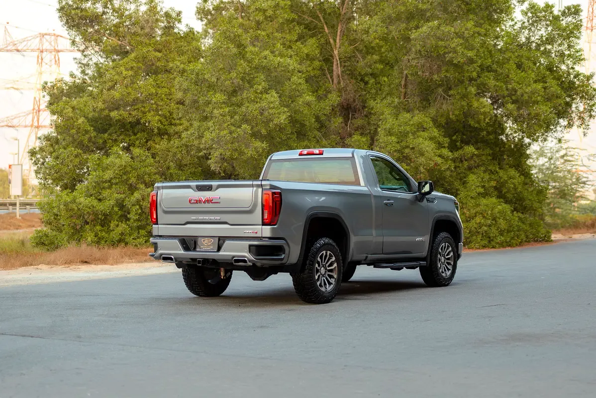 GMC Sierra 6.2 AT AWD (420 حصان) - 4
