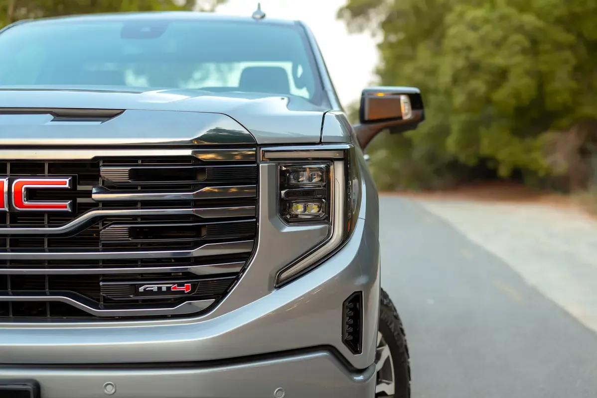 GMC Sierra 6.2 AT AWD (420 حصان) - 3
