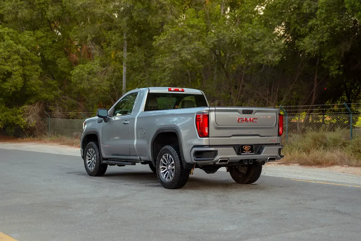 GMC Sierra 6.2 AT AWD (420 حصان) - 5