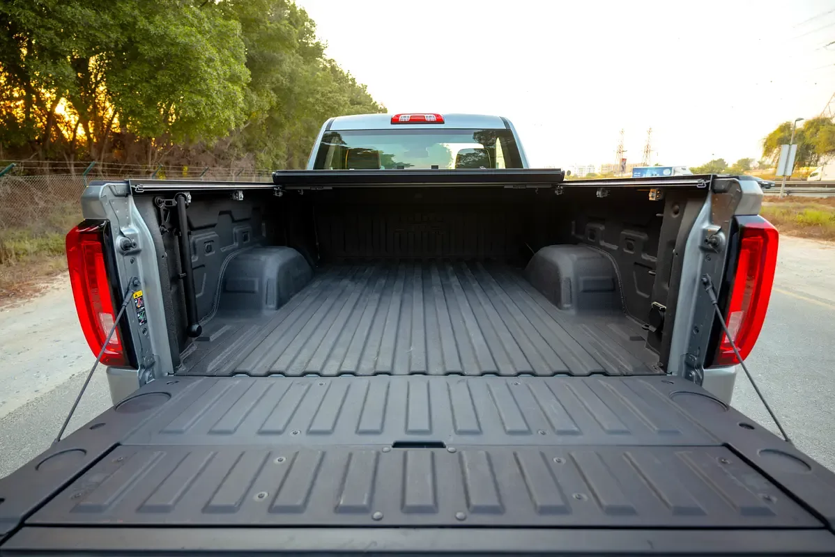 GMC Sierra 6.2 AT AWD (420 حصان) - 8