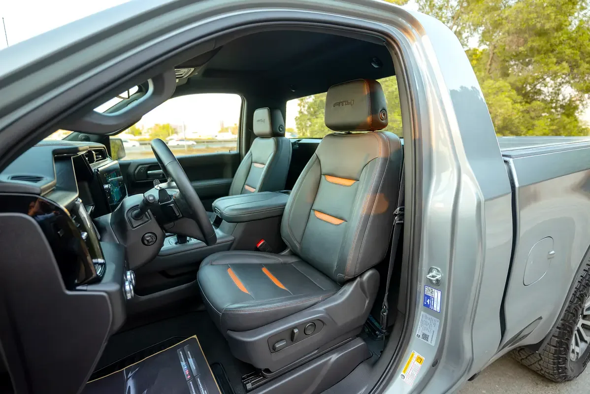 GMC Sierra 6.2 AT AWD (420 حصان) - 9