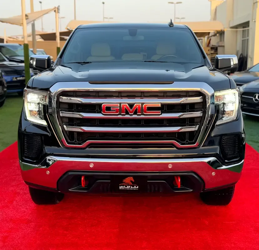 GMC Sierra 8.1 AT LWB 2WD (340 حصان) - 3