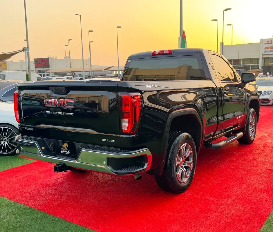 GMC Sierra 8.1 AT LWB 2WD (340 حصان) - 5
