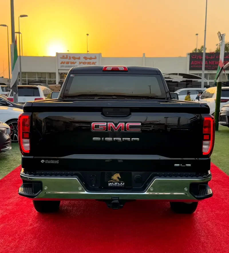 GMC Sierra 8.1 AT LWB 2WD (340 حصان) - 6