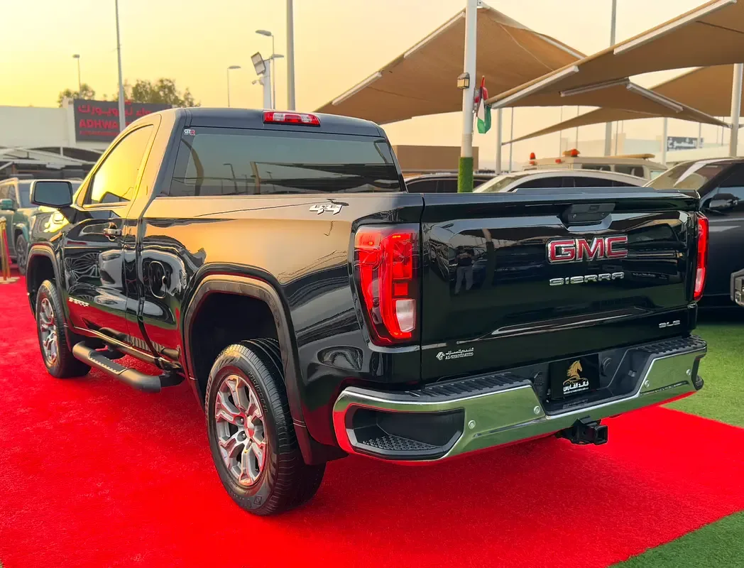 GMC Sierra 8.1 AT LWB 2WD (340 حصان) - 4
