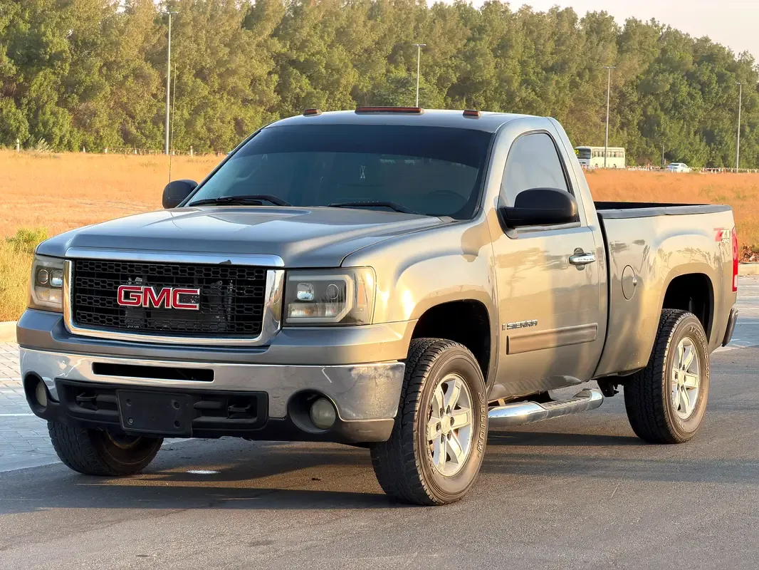 GMC Sierra 8.1 AT LWB 2WD (340 hp)