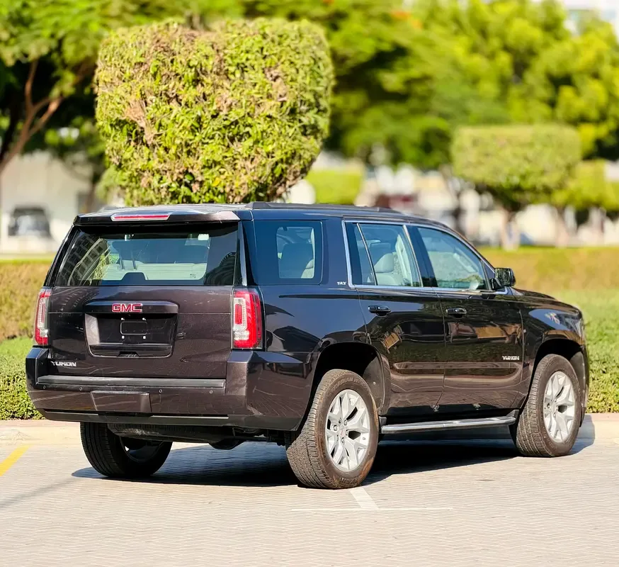 GMC Yukon 5.3 AT RWD (355 حصان) - 6
