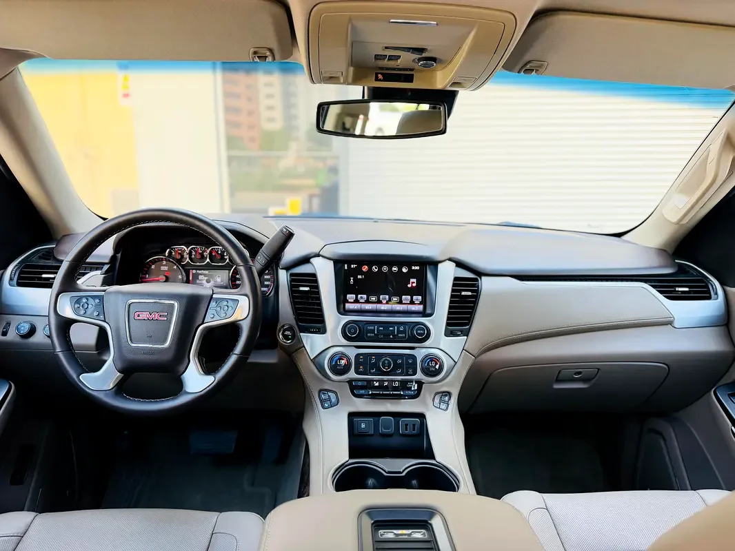 GMC Yukon 5.3 AT RWD (355 حصان) - 15