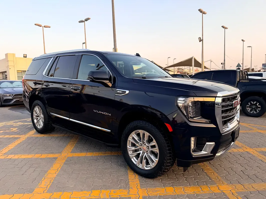 GMC Yukon 5.3 AT RWD (360 hp)