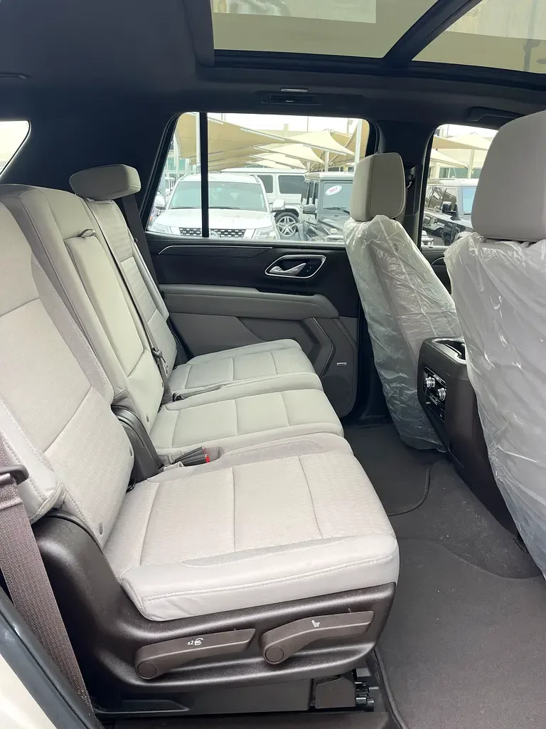 GMC Yukon 5.3 AT RWD (360 hp) - 15